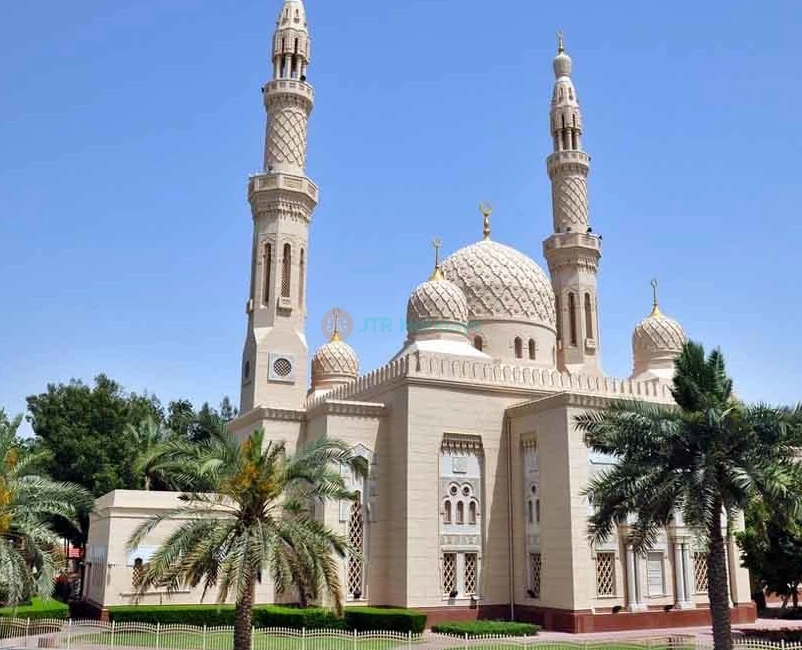 Dubai Combo Deals - City Tour - Canal Dinner Cruise - Desert Safari Dubai - JTR Holidays - Image 5 of 5