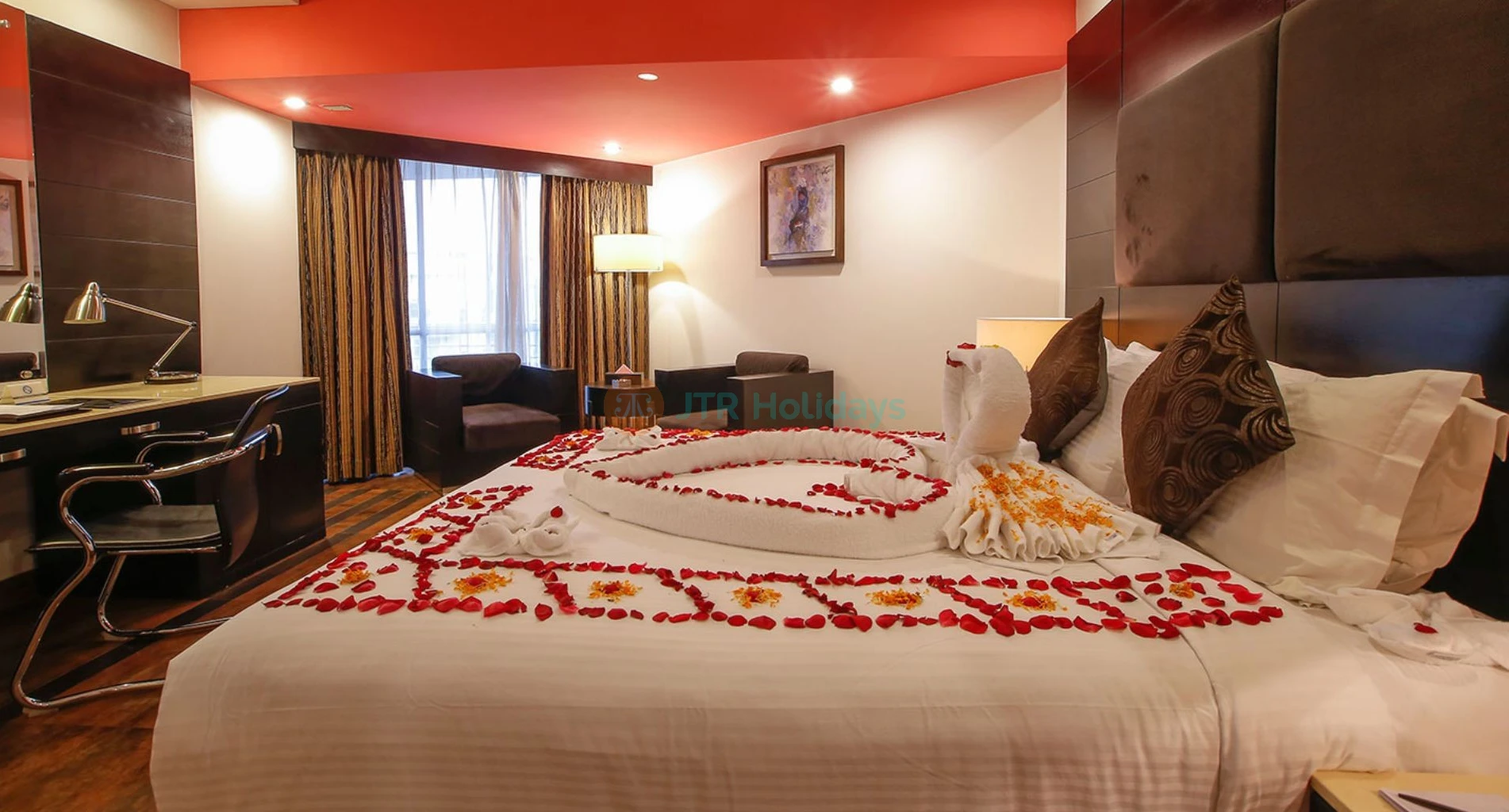 Dubai Luxury Honeymoon Package 5 Nights 6 Days - 5 Nights 6 Days - Image 1 of 5