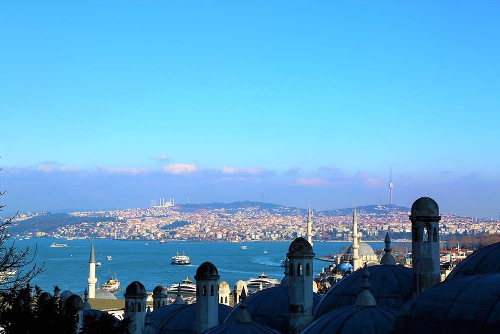 Das Beeindruckende Istanbul Urlaubspaket - Beste Urlaubsangebote Türkei - JTR Holidays - Wenn Sie Istanbul nur kurz besuchen, hilft Ihnen unser speziell maßgeschneidertes 2 Nächte Istanbul Urlaubspaket, Istanbul bei einem kurzen Besuch zu erkunden. Dieses dreitägige Urlaubspaket beinhaltet den Hin- und Rückflugtransfer, Hotelaufenthalt mit täglichem Frühstück und gibt Ihnen freie Hand, Istanbul Türkei auf eigene Faust mit Taxi, Zug und Bussen zu erkunden und einen Einblick zu erleben. Das Beeindruckende Istanbul Urlaubspaket - Beste Urlaubsangebote Türkei - JTR Holidays - Bild 4 von 5