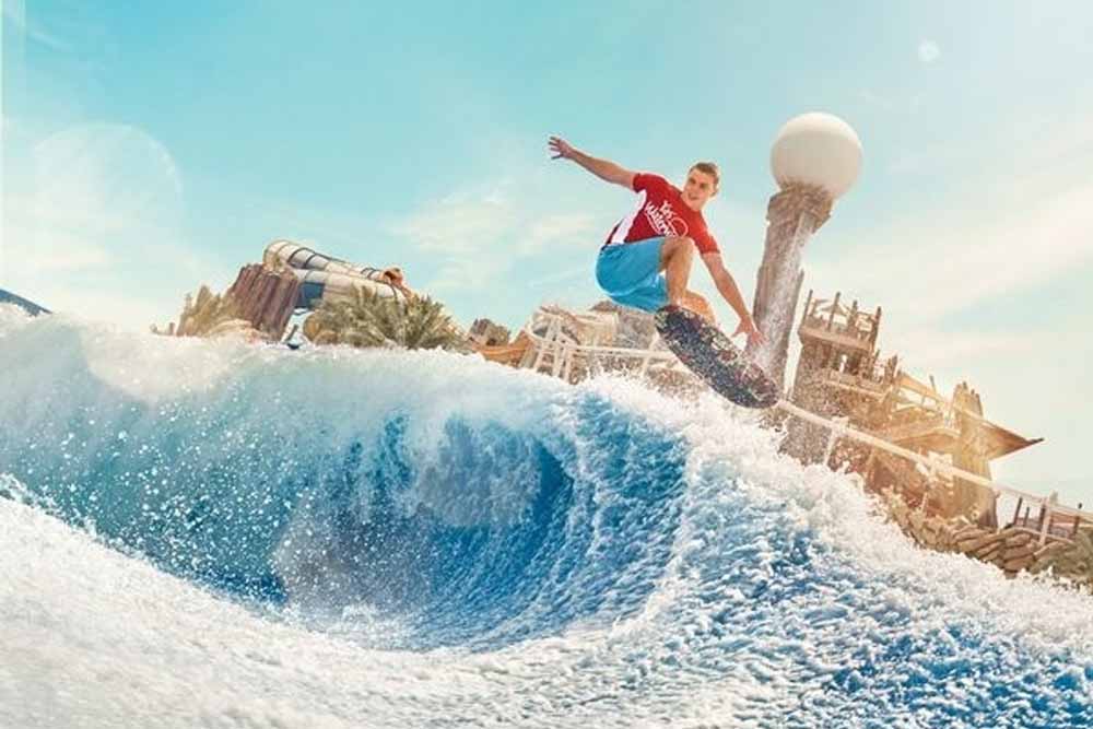 Isla Yas Abu Dhabi - Entradas para Múltiples Parques - Las entradas Abu Dhabi Un Día para Cualquier Dos Parques te dan la oportunidad de entrar a dos parques a tu elección. Muchos visitantes desean explorar múltiples parques en un solo día y si van a comprar entradas por separado, costará mucho más que esta oferta combinada para un pase de un día a cualquier dos parques. Isla Yas Abu Dhabi - Entradas para Múltiples Parques - Imagen 3 de 5