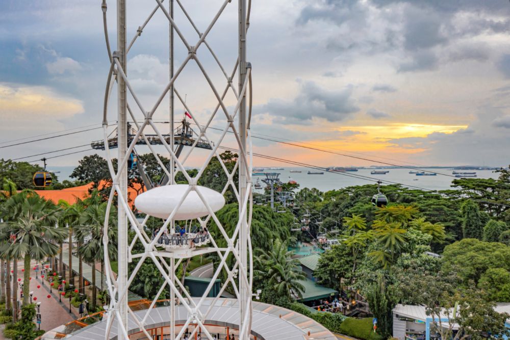 SkyHelix Sentosa - Singapore's Highest Open-Air Panoramic Ride - Image 6 of 12