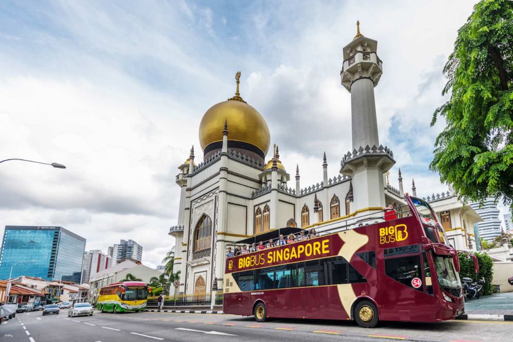 Big Bus Singapore Hop-on Hop-off Bus Tour - Image 2 of 5