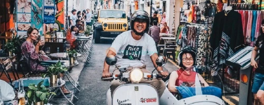 Singapore Heritage Vespa SideCar Tour - Image 3 of 5