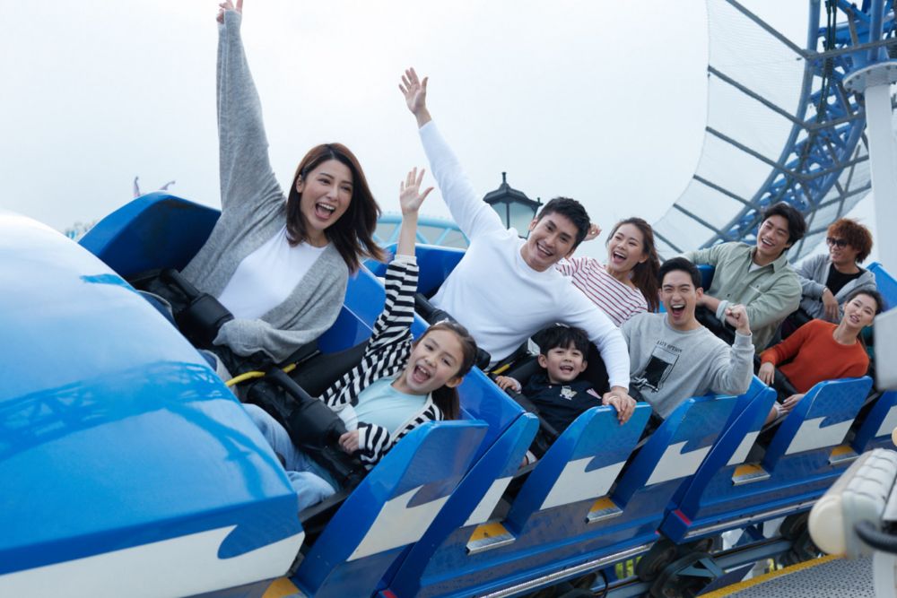 Ocean Park Hong Kong - Discover Ocean Park Hong Kong, a top destination for family fun. Explore marine life, thrilling rides, and scenic views. Enjoy the aquarium, animal shows, and exciting roller coasters for all ages. Plan your unforgettable adventure today. Ocean Park Hong Kong - Image 1 of 5