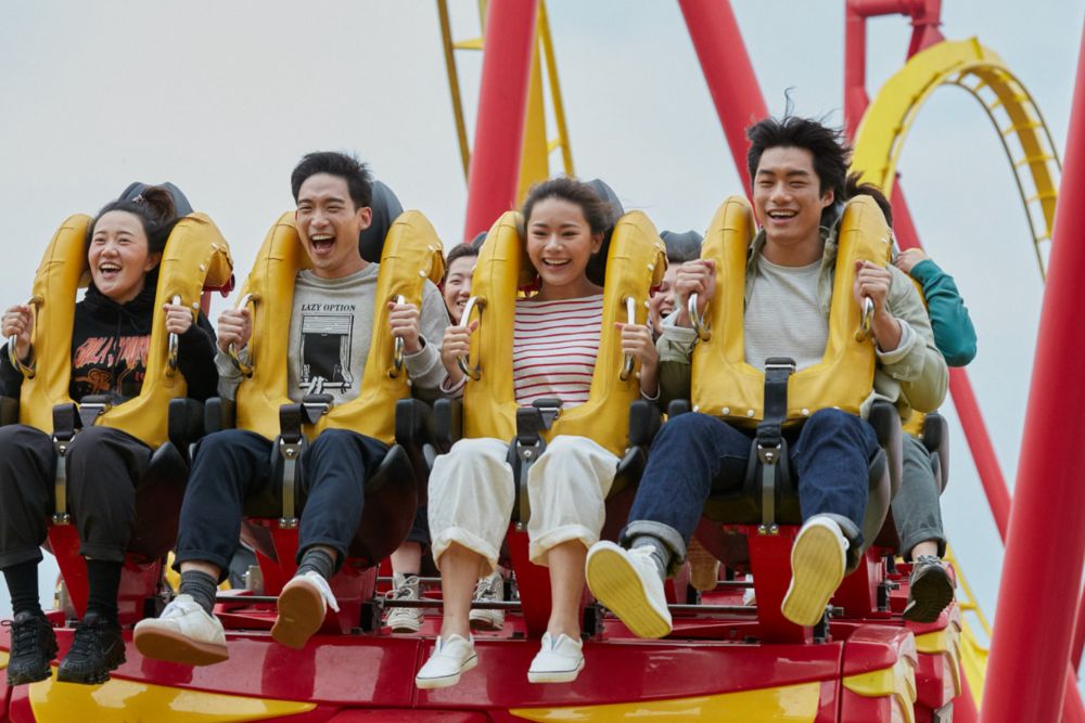 Ocean Park Hongkong - Entdecken Sie den Ocean Park Hongkong, ein Top-Ziel für Familienspaß. Erkunden Sie Meeresleben, aufregende Fahrgeschäfte und malerische Aussichten. Genießen Sie das Aquarium, Tiershows und spannende Achterbahnen für alle Altersgruppen. Planen Sie noch heute Ihr unvergessliches Abenteuer. Ocean Park Hongkong - Bild 2 von 5