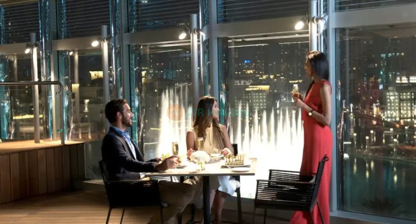 Burj Khalifa Level 124 -125 with Lunch or Dinner at the Burj Club Rooftop - Image 1 of 6