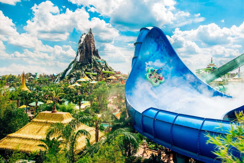 Universal Orlando Park Ticket - Universal Orlando Resort, commonly known as Universal Orlando or simply "Universal," formerly Universal Studios Escape, is an American theme park and entertainment resort complex based in Orlando, Florida. The resort is operated by Universal Parks & Resorts. It is wholly owned by NBCUniversal, a division of Comcast. Universal Orlando Park Ticket - Image 1 of 5