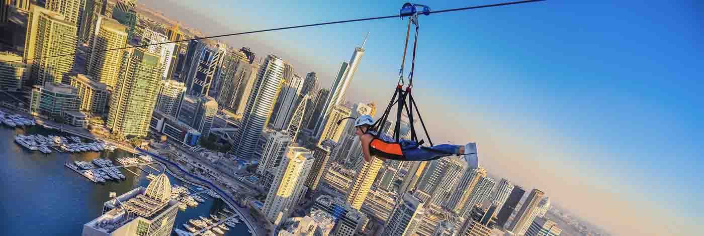 إكسلاين دبي مارينا - تقدّم إكسلاين دبي مارينا مغامرة مثيرة للانزلاق على الحبل، حيث يمكنك اختيار الطيران بمفردك لعيش إثارة شخصية أو اصطحاب الأصدقاء لتجربة مشتركة لا تُنسى. إكسلاين دبي مارينا - صورة 1 من 5