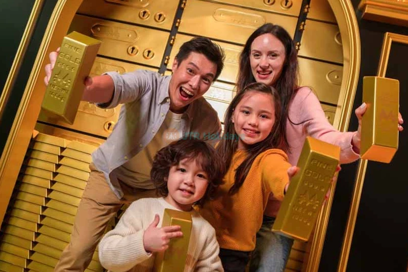 MONOPOLY DREAMS Melbourne Tickets - Immersive Family Fun Experience - JTR Holidays - Image 7 of 13