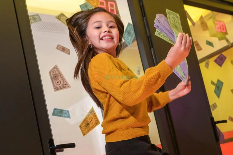 MONOPOLY DREAMS Melbourne Tickets - Immersive Family Fun Experience - JTR Holidays - Image 9 of 13