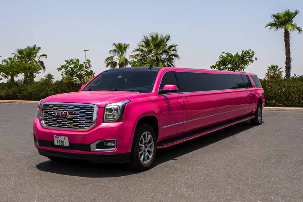 迪拜豪华加长林肯轿车接送 - GMC Yukon Barbie 粉红色 - Image 1 of 6