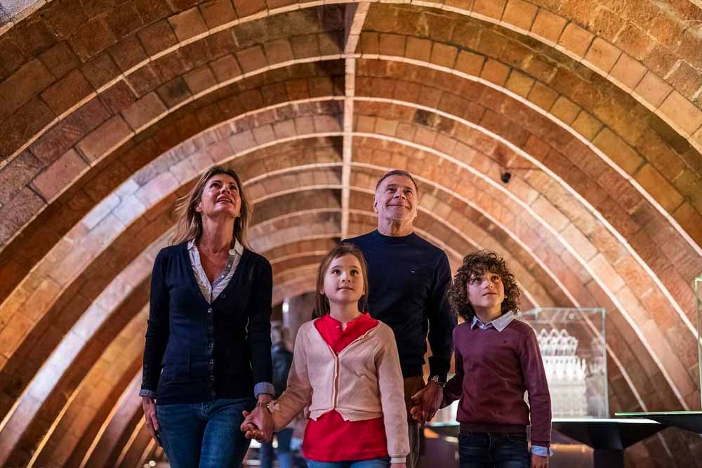 La Pedrera - Casa Mila - Image 2 of 5