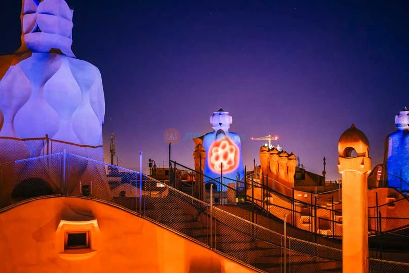 La Pedrera - Casa Mila Ticket: Gaudí’s Iconic Masterpiece in Barcelona - JTR Holidays - Image 6 of 15