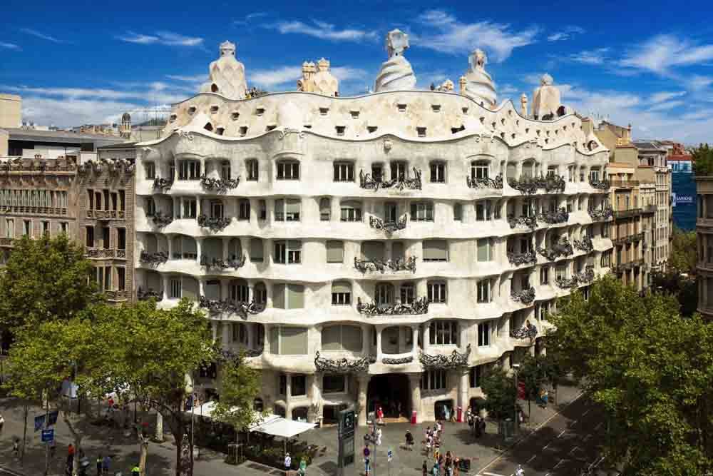 La Pedrera - Casa Mila - Image 10 of 15