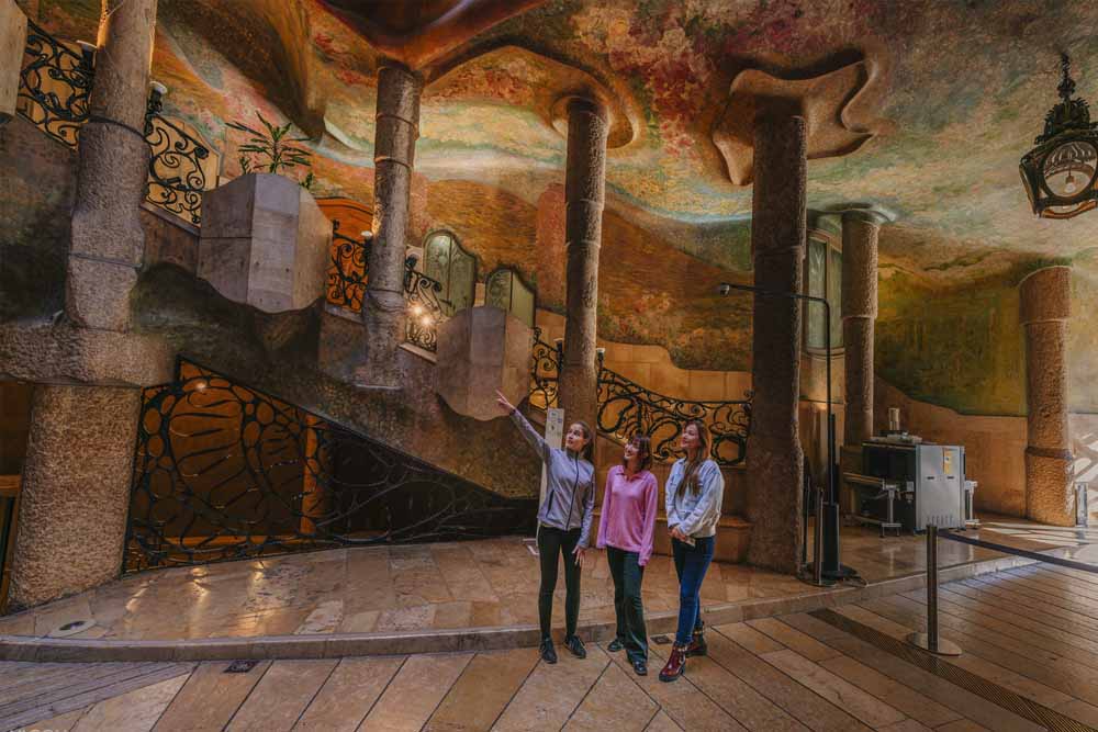 La Pedrera - Casa Mila - Image 14 of 15