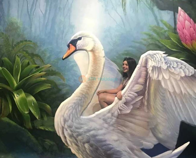 ArtVo Melbourne Ticket - Image 5 of 5