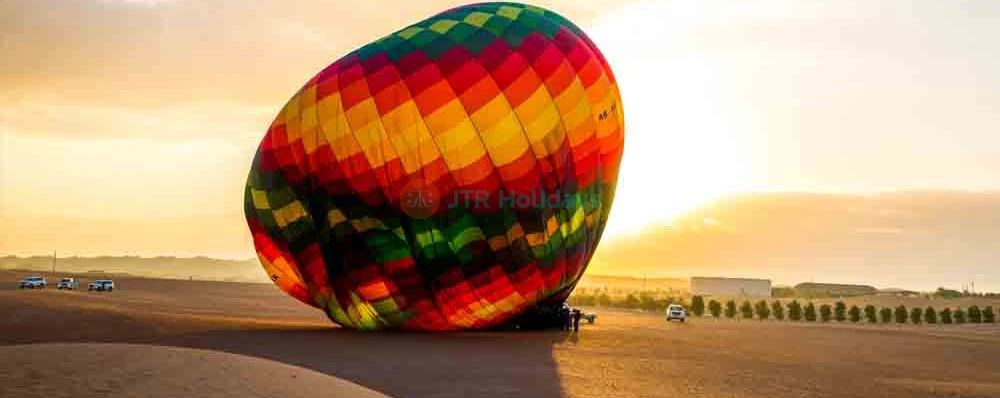 Dubai Hot Air Balloon Experience - Image 3 of 5