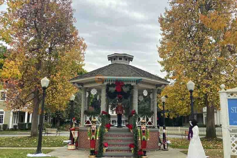 Warner Bros. Studio Tour Hollywood Tickets Los Angeles - Book Online - JTR Holidays - Image 7 of 10