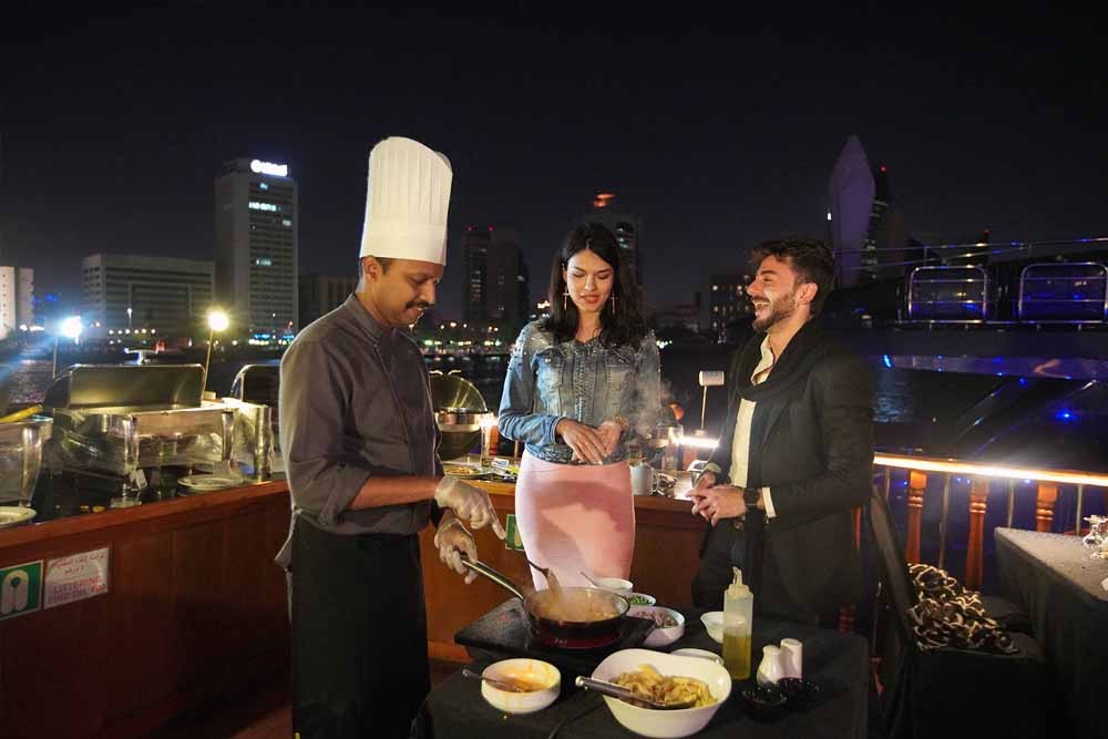 Dubai Creek Luxury Dhow Dinner Cruise - Image 4 of 6