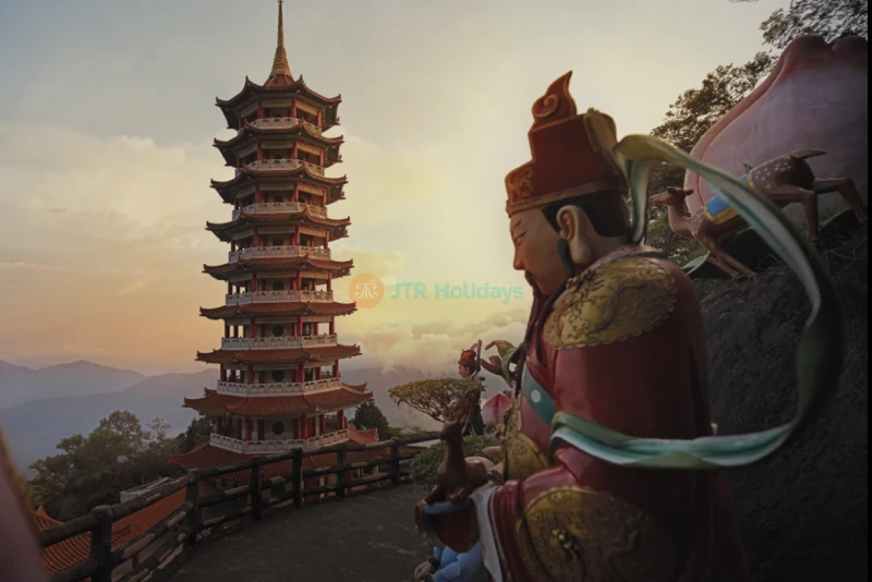 Genting Highlands Cable Car - Scenic Ride to the Peak - JTR Holidays - Image 6 of 6