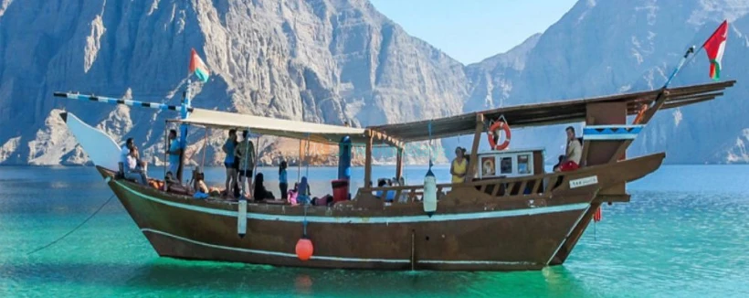 Musandam Dibba Cruise Tour with Lunch from Dubai - Image 3 of 5
