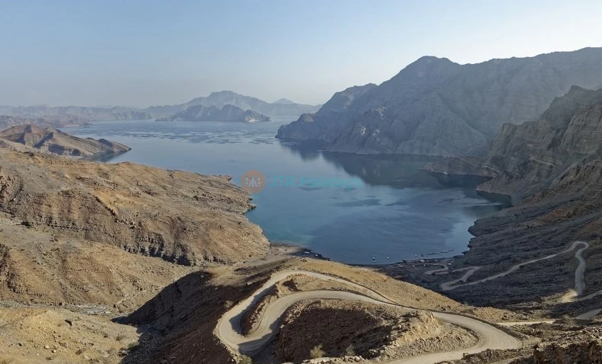 Musandam Dibba Cruise Tour with Lunch from Dubai