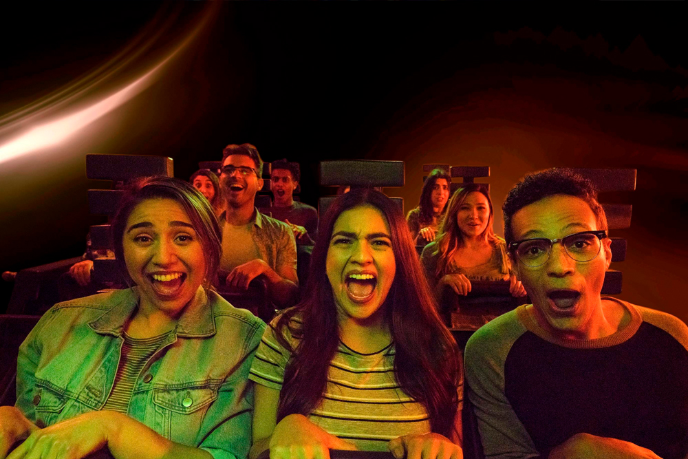 Universal Studios Hollywood Ticket - Holen Sie sich Ihre Universal Studios Hollywood Tickets für einen Tag voller aufregender Fahrgeschäfte, Live-Shows und magischer Einblicke hinter die Kulissen der Filmwelt. Entdecken Sie ikonische Attraktionen wie The Wizarding World of Harry Potter™ und die weltberühmte Studio Tour. Universal Studios Hollywood Ticket - Bild 2 von 5