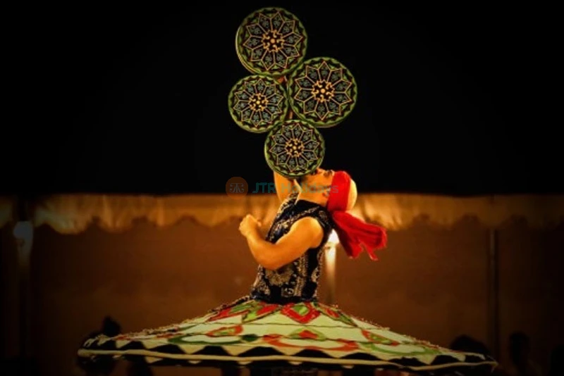 Ocean Empress Dinner Cruise - Dubai Marina World Largest Dinner Cruise - JTR Holidays - Image 6 of 7