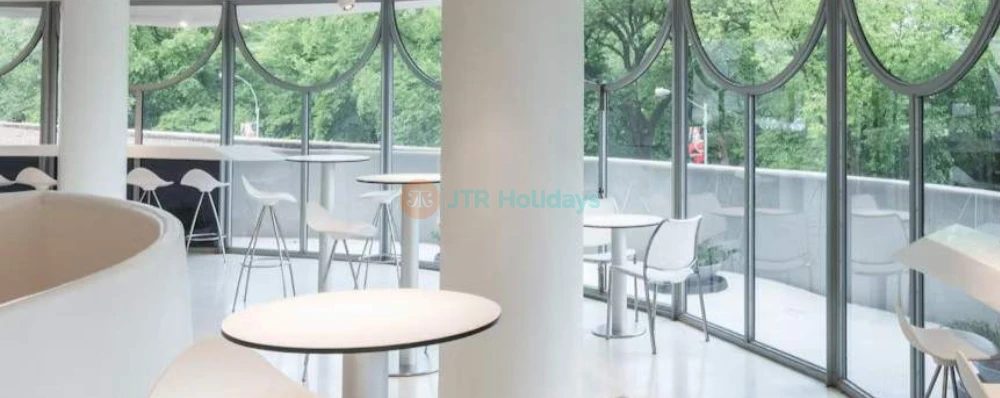 Guggenheim Museum New York - Image 4 of 5