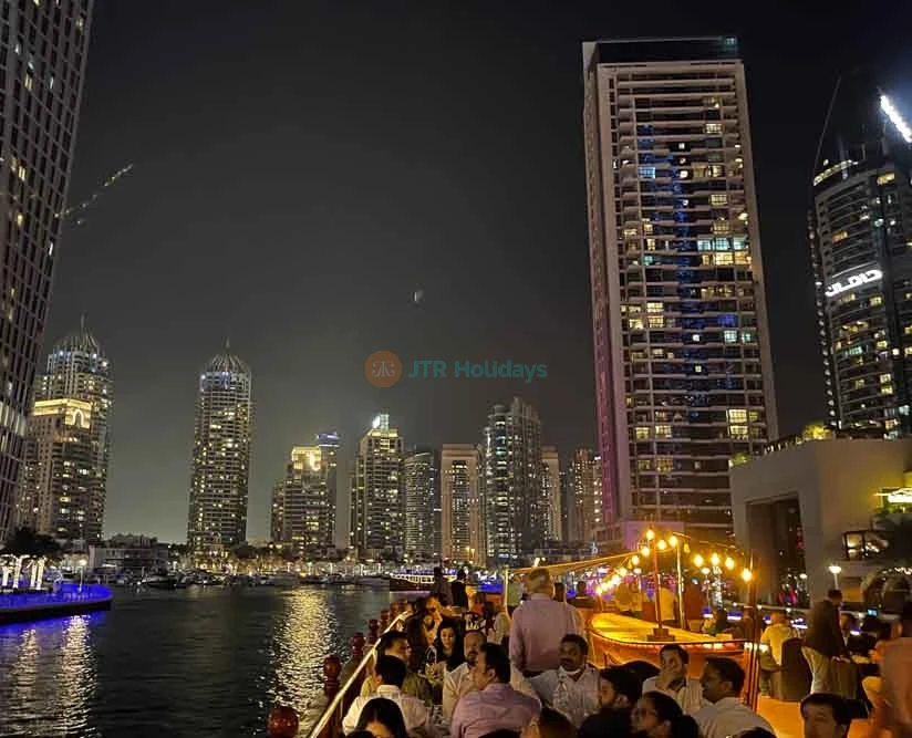 Marina Royal Dinner Dhow Cruise - Luxury Dinner Cruise in Dubai - JTR Holidays - Image 5 of 5
