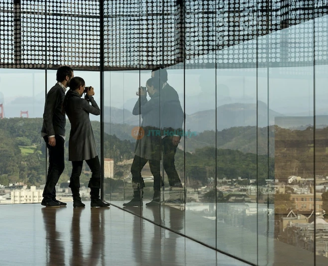 de Young Museum - Art, Culture & Views in San Francisco - JTR Holidays - Image 2 of 5