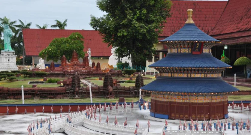 Mini Siam Pattaya - Explore Miniature Landmarks of Thailand & the World - JTR Holidays