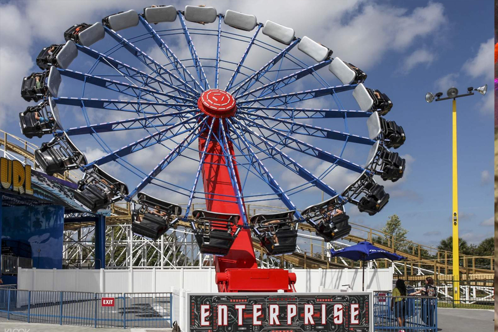Fun Spot America Theme Parks - Experience thrilling rides, go-kart racing, and family-friendly attractions at Fun Spot America Theme Parks in Orlando. Enjoy affordable fun for all ages with roller coasters, arcade games, mini-golf, and more. Fun Spot America Theme Parks - Image 1 of 5