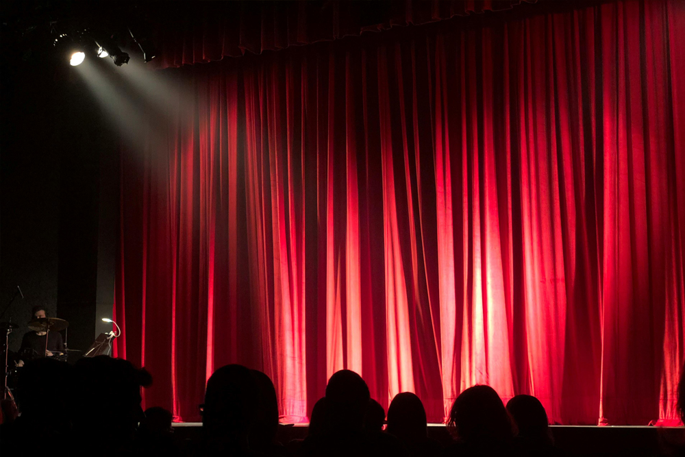 Outta Control Magic Comedy Dinner Show Ticket - Image 6 of 6