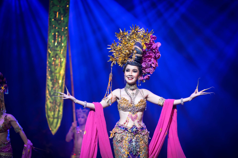 Alcazar Cabaret Show - Image 4 of 5