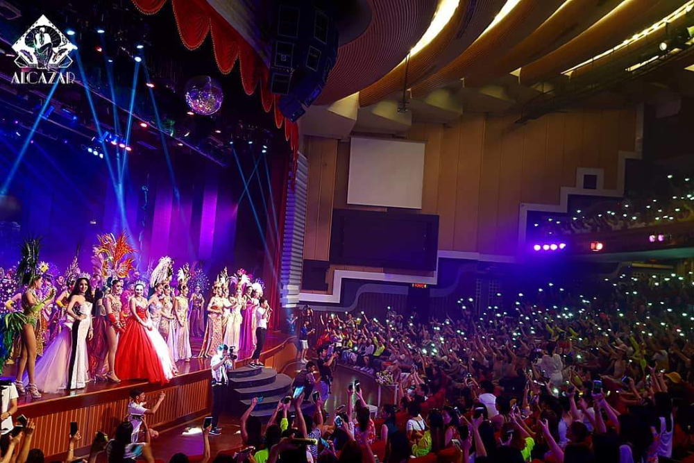 Alcazar Cabaret Show - Image 6 of 6