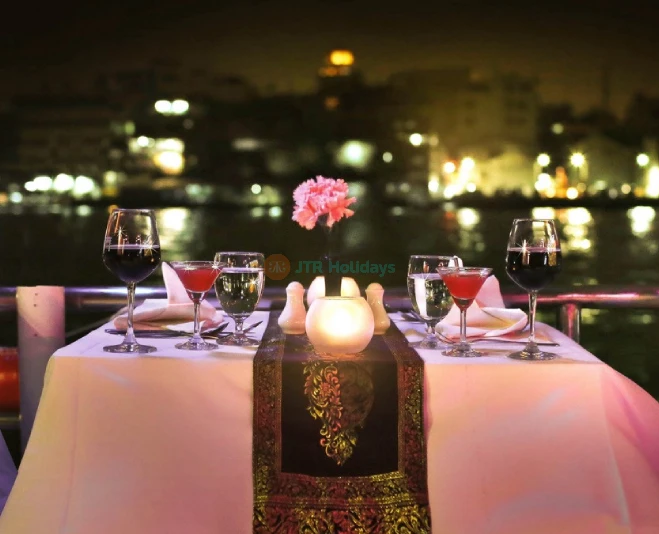 Chao Phraya Princess Cruise – Dinner, Views & Live Entertainment in Bangkok - JTR Holidays - Image 2 of 5