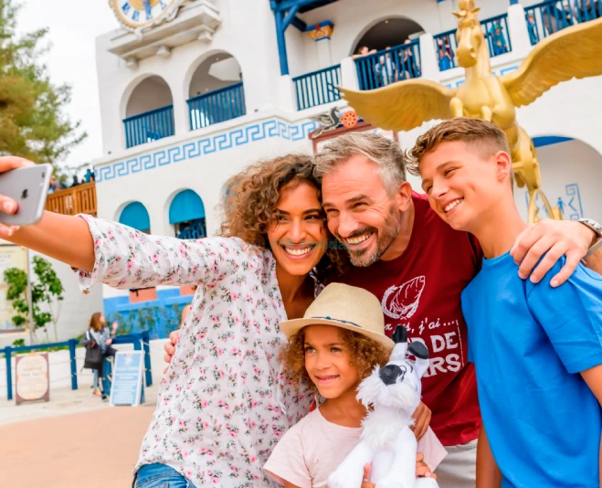 Parc Asterix - Image 5 of 5