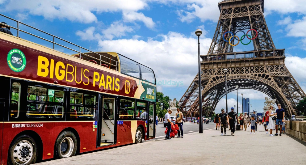 Big Bus Paris Hop on Hop Off Tour – Explore Paris at Your Own Pace - JTR Holidays - Image 1 of 5