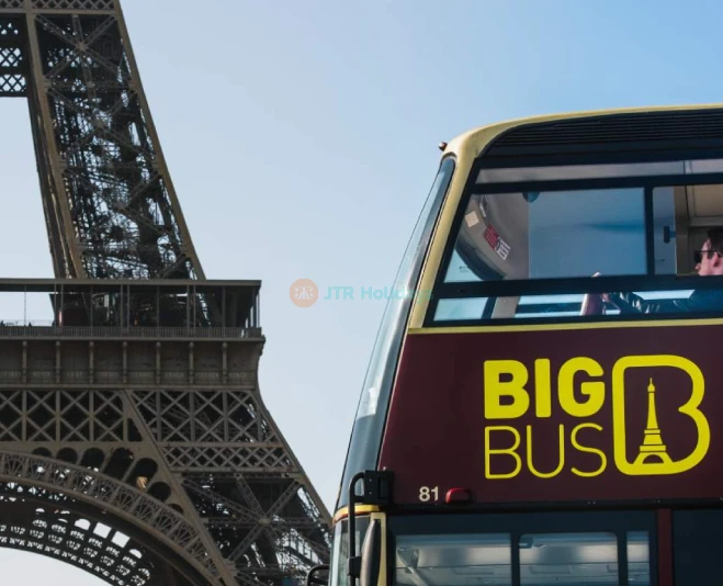 Big Bus Paris Hop on Hop Off Tour – Explore Paris at Your Own Pace - JTR Holidays - Image 2 of 5