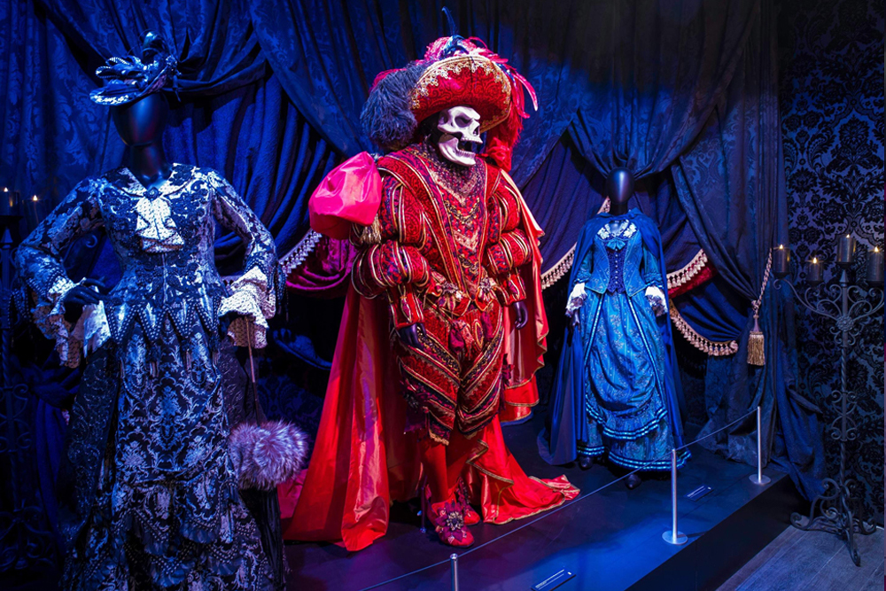 Museum of Broadway - Visit the Museum of Broadway in New York City to explore the rich history of Broadway theater. Discover iconic shows, costumes, props, and interactive exhibits that bring the magic of Broadway to life. A must-see for theater lovers and fans of Broadway’s unforgettable legacy. Museum of Broadway - Image 4 of 5