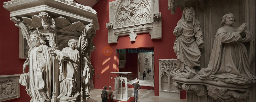 Ciudad de la Arquitectura y el Patrimonio - Image 4 of 6