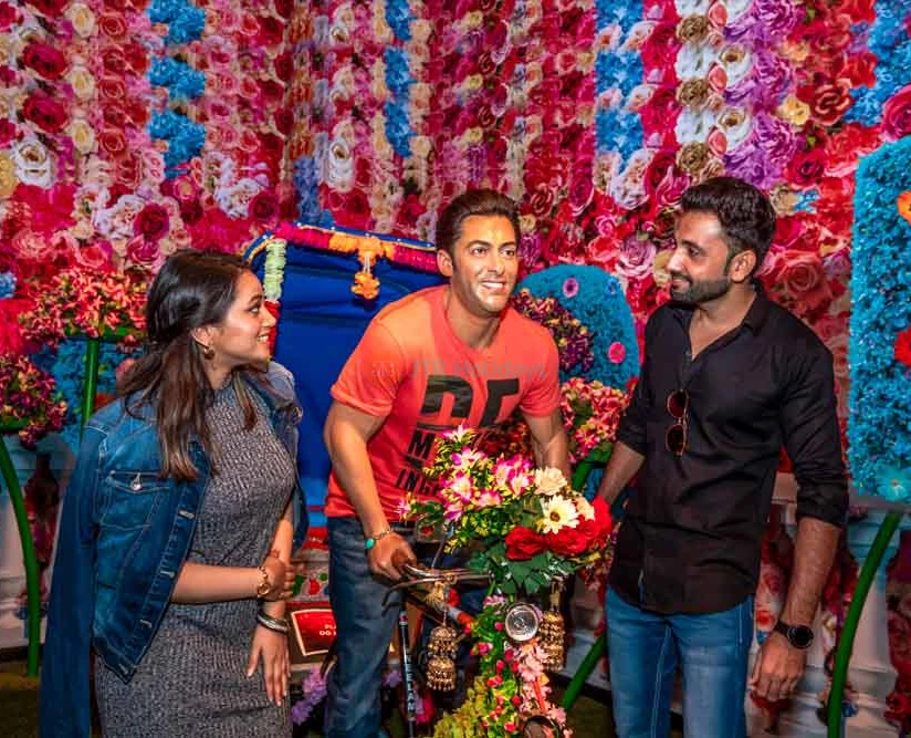 Madame Tussauds Dubai - Image 2 of 5