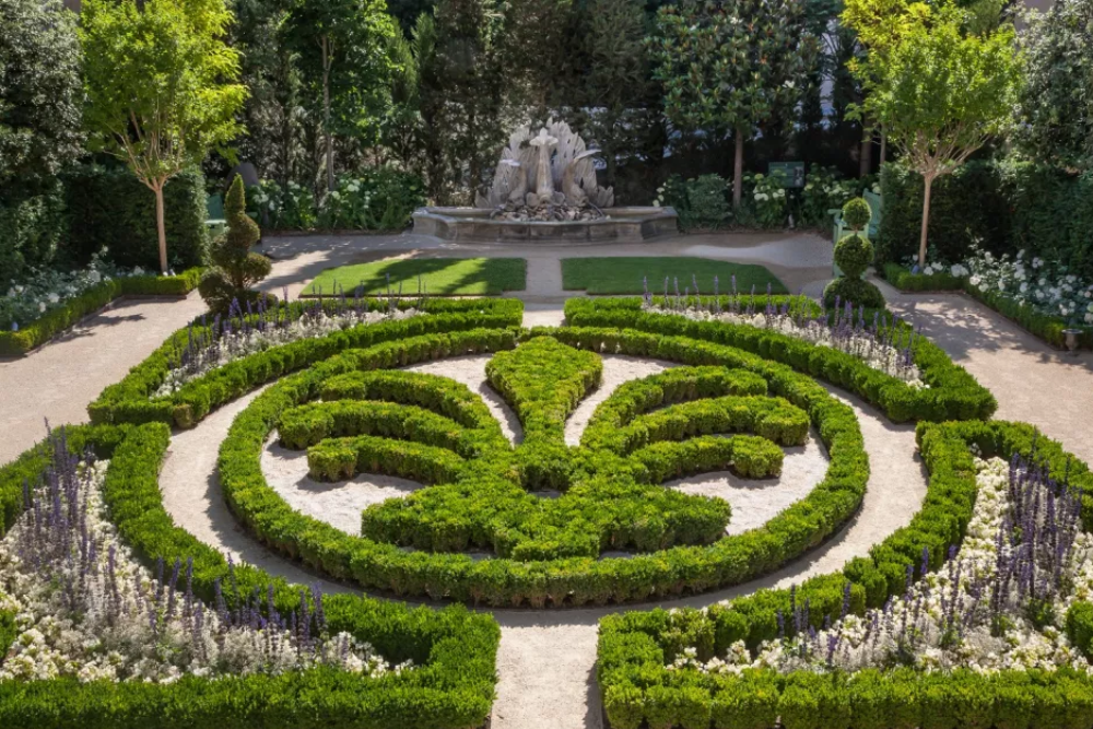 Caumont Centre d'Art - Image 2 of 5