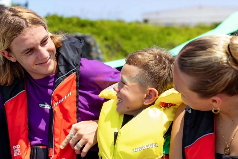 Arro Jet Boating Gold Coast - Thrilling High-Speed Water Adventures - JTR Holidays - Image 6 of 8