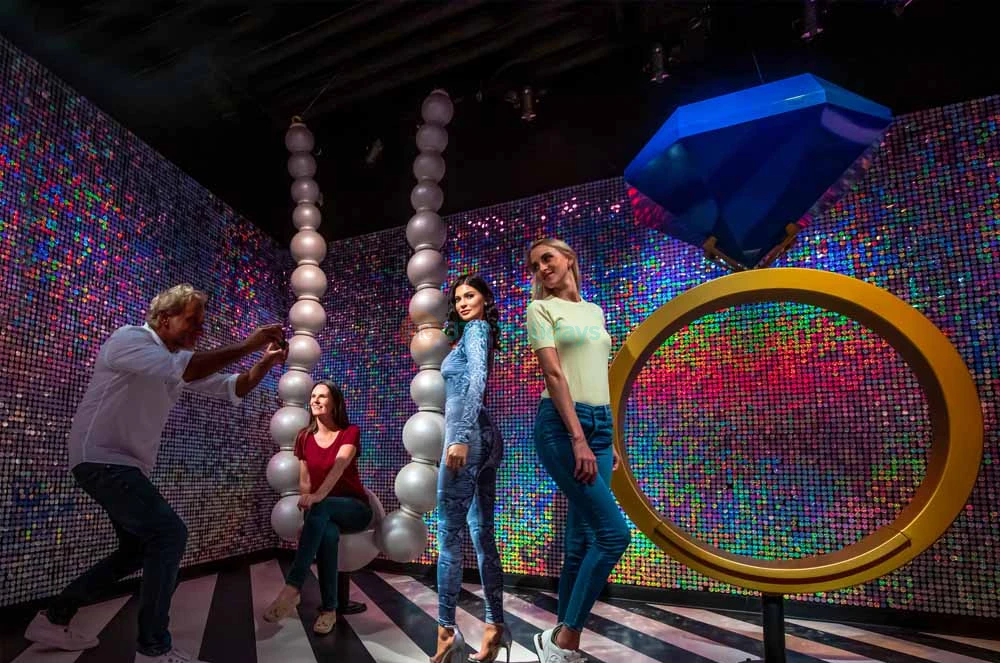 Madame Tussauds Dubai - Image 6 of 9