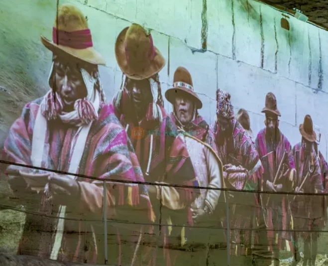 Carrieres des Lumieres - Immersive Digital Art Experience in a Quarry - JTR Holidays - Image 2 of 5