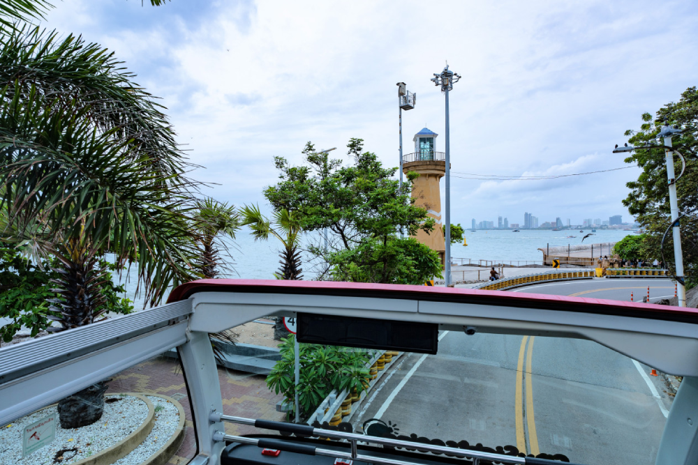 Pattaya Hop-on Hop-off Bus Tour - Image 9 of 10