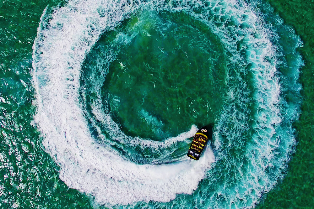 Gold Coast Jet Boat Ride - Image 6 of 8