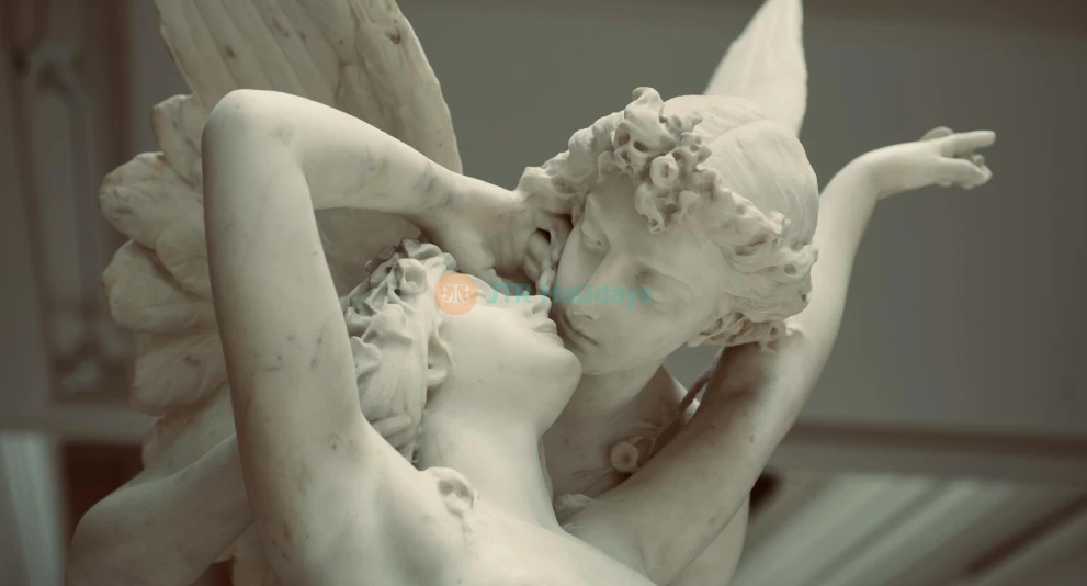 Love In Museum Pattaya - Image 1 of 5